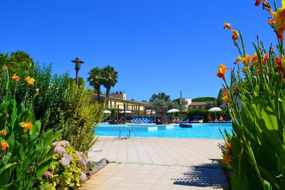 Horse Country Resort Congress & Spa - Hotel Ribot Arborea Exterior foto